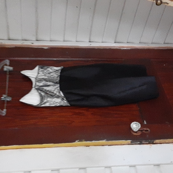 No Name 100% silk 2pc suit sz XS pit 15 inches lace Tuxedo style w/ beaded butto - Picture 9 of 12